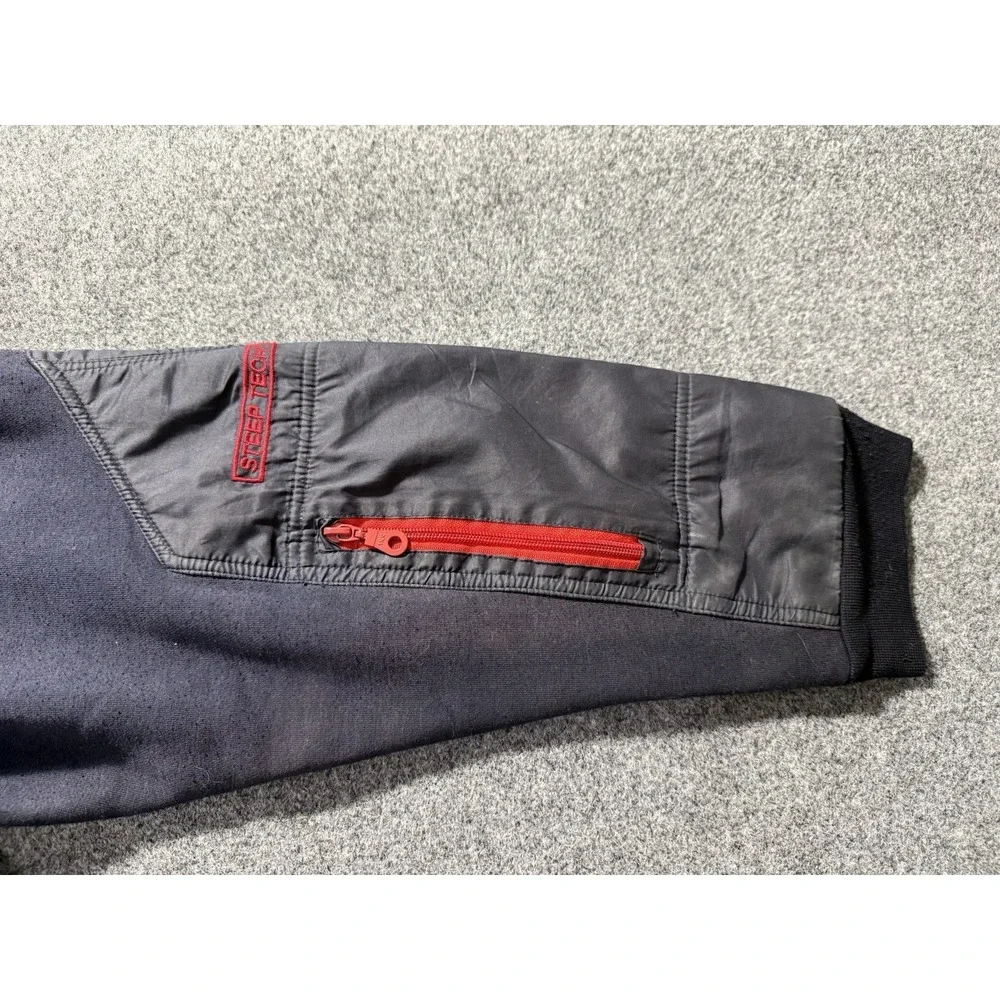 The North Face pullover fair